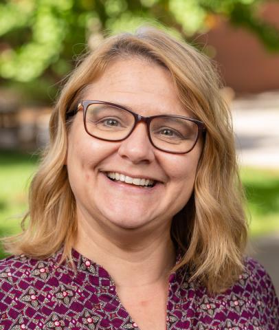 Photo of Beth Anderson