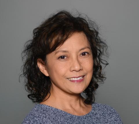 headshot of Johanna Dela Cruz